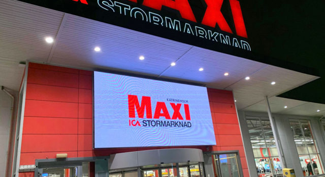 Storbildskärm på ICA Maxi i Katrineholm